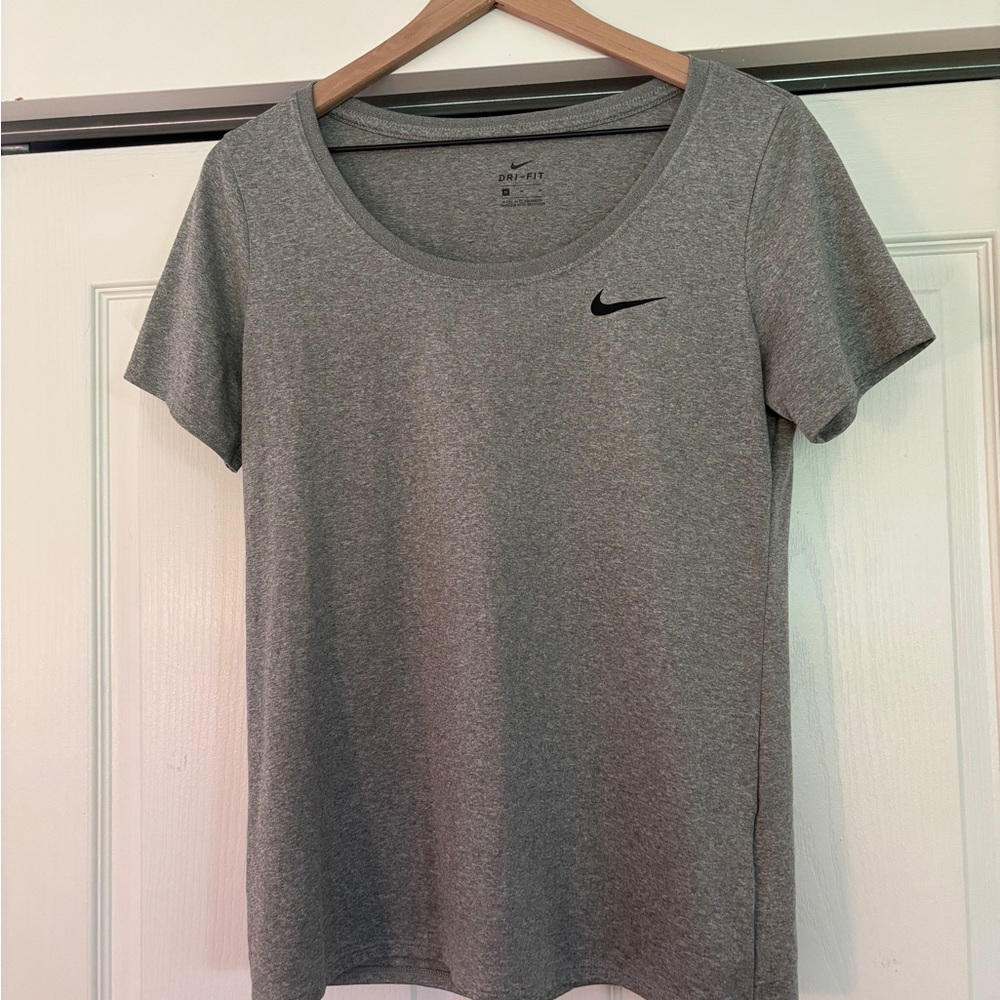 Nike Gray Fitted Short Sleeve T-Shirt